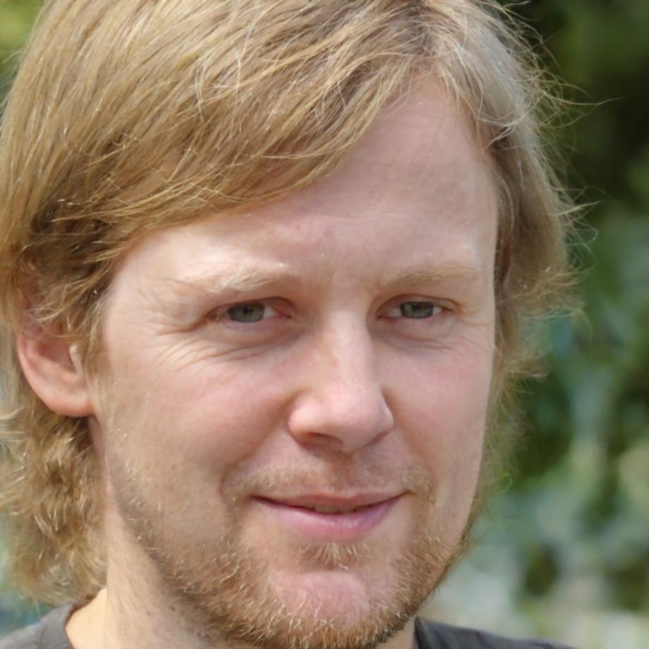 Portrait de Marc Lefebvre, directeur pédagogique et expert en analyse technique